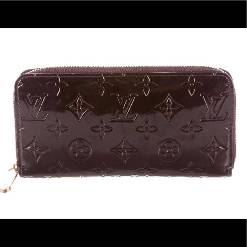 ✨Louis Vuitton Vernis Zippy Wallet in Amarante ✨